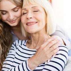 Comment aider nos parents âgés à distance ?